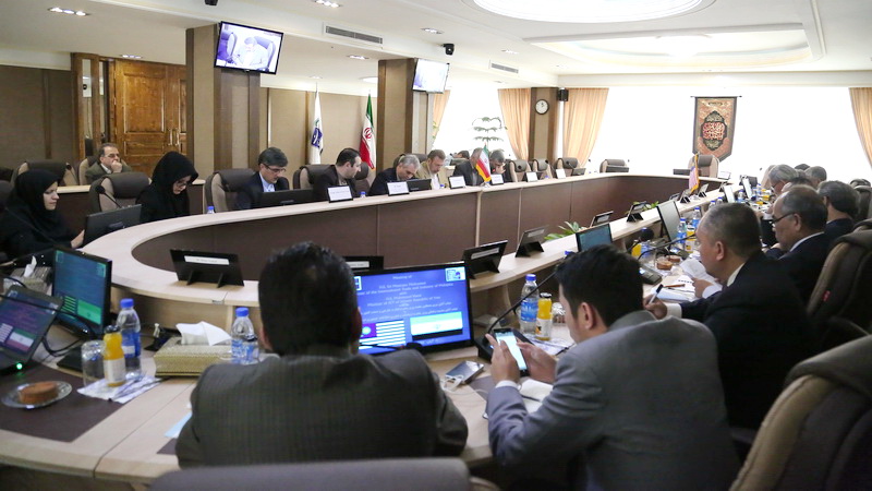 دیدار دکتر واعظی با وزیر صنعت و تجارت مالزی