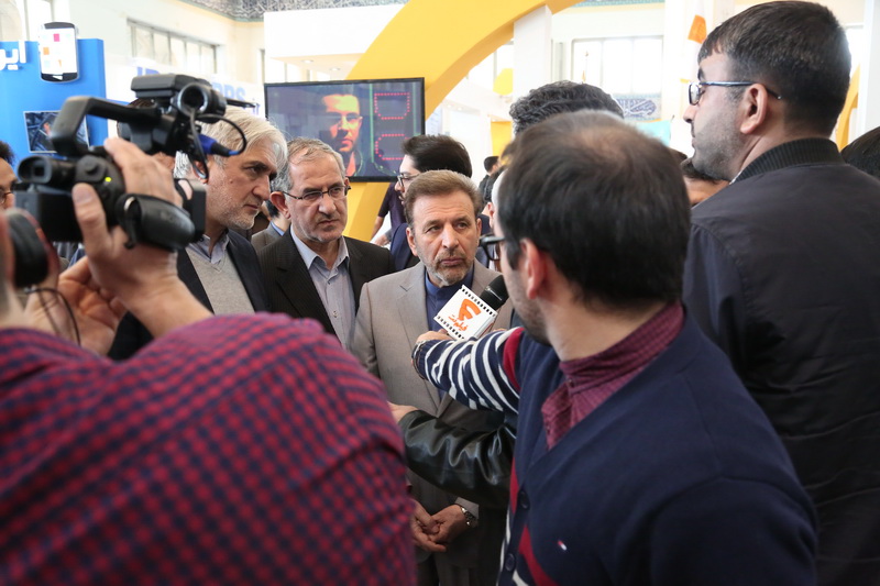 بازدید دکتر واعظی از دهمین نمایشگاه رسانه های دیجیتالی