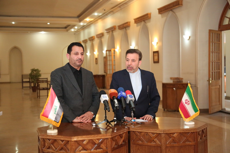 دیدار دکتر واعظی با وزیر ارتباطات عراق