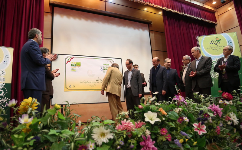 دومین همایش ملی خدمات عمومی الزامی ICT با حضور دکتر واعظی