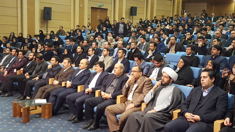 همایش هم اندیشی صمیمانه جوانان با دولت