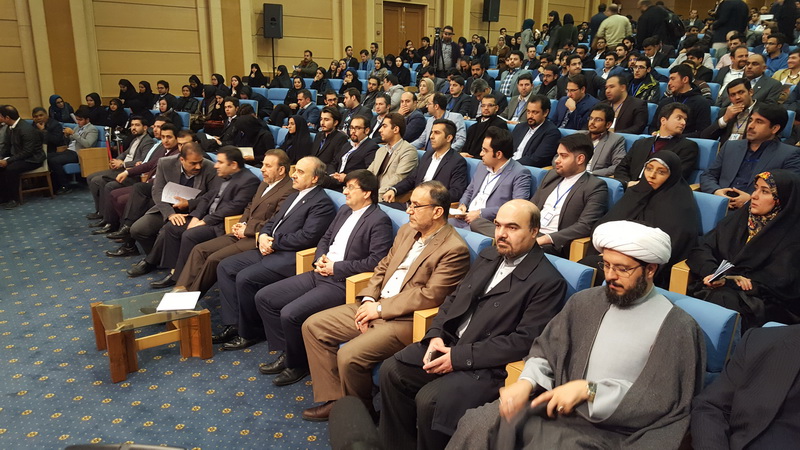 همایش هم اندیشی صمیمانه جوانان با دولت