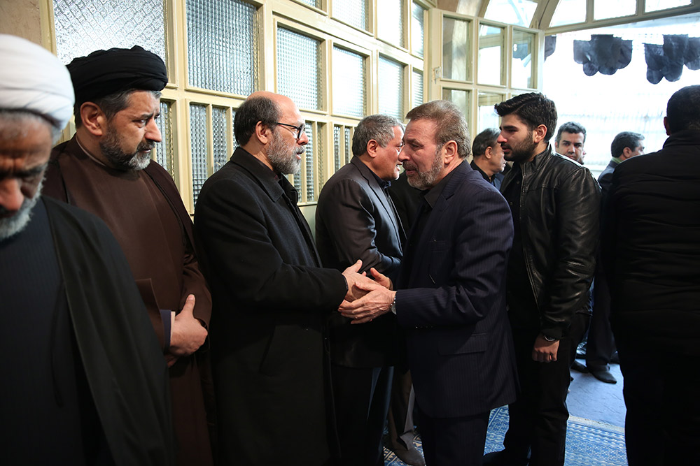 حضوردکتر واعظی در حسینه جماران