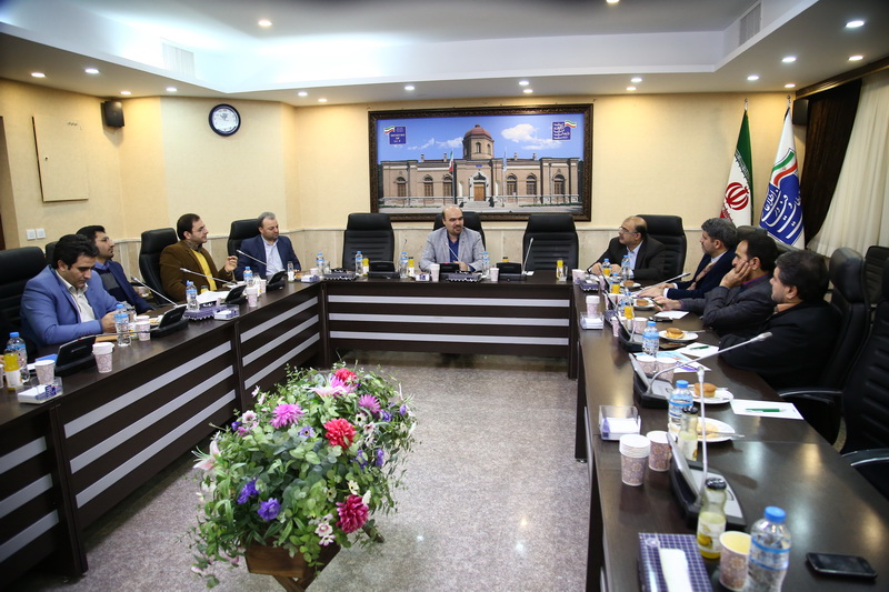 نشست دکتر فرنقی زاد با خبرنگاران حوزه ict