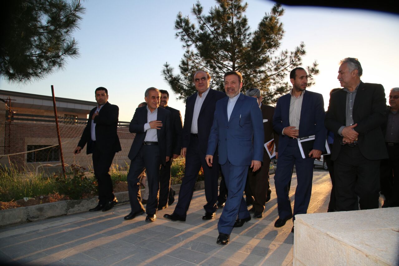 سفر دکتر واعظی به استان کرمانشاه