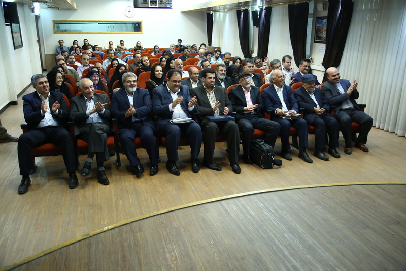 تقدیر از میرزا بابا مطهری نژاد پیشکسوت ارتباطات 3 مرداد 96