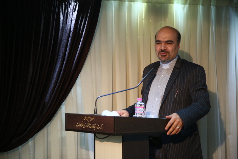تقدیر از میرزا بابا مطهری نژاد پیشکسوت ارتباطات 3 مرداد 96