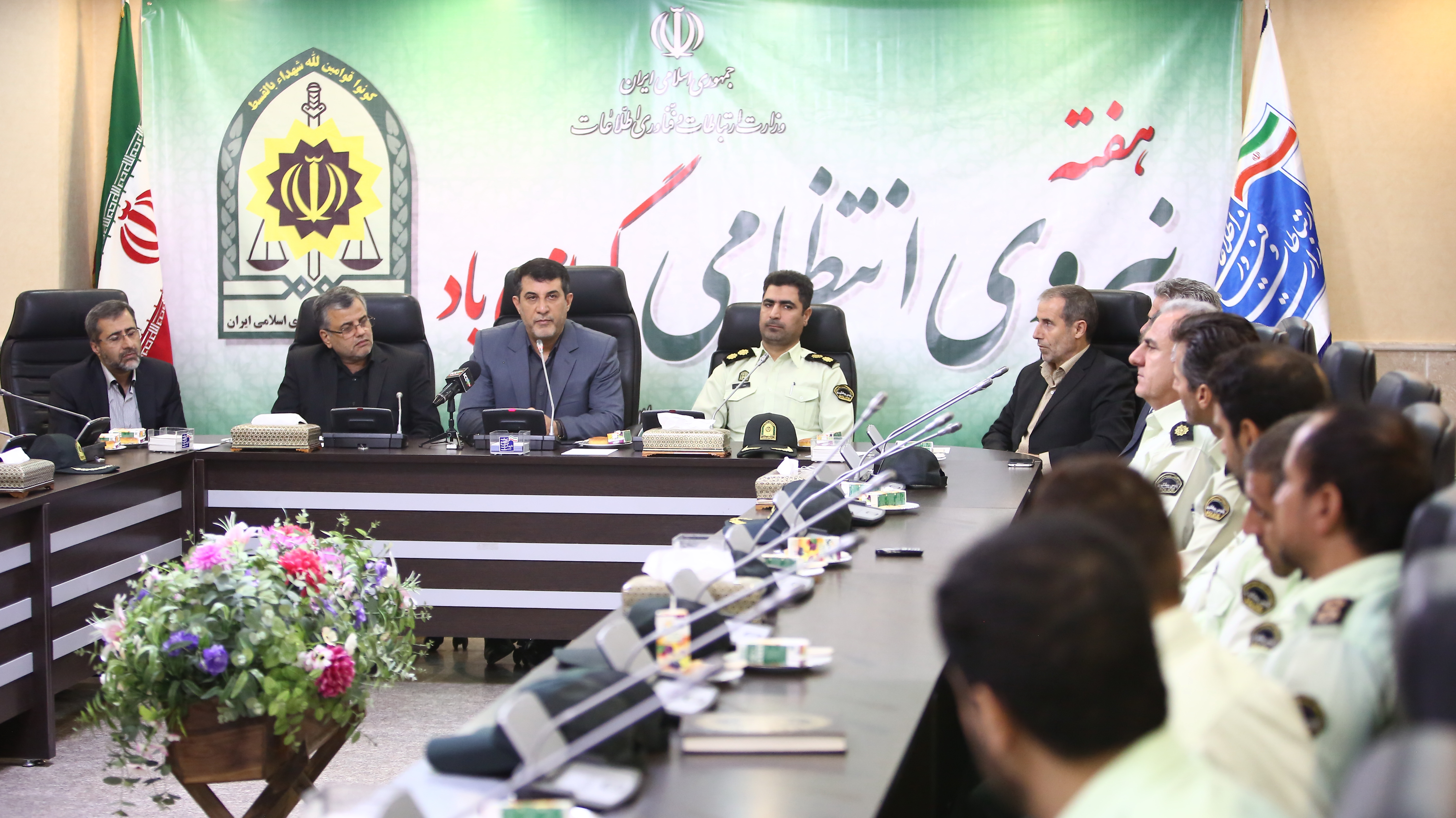 تقدیر معاون وزیر ارتباطات و فناوری اطلاعات از یگان ویژه نیروی انتظامی این وزارتخانه