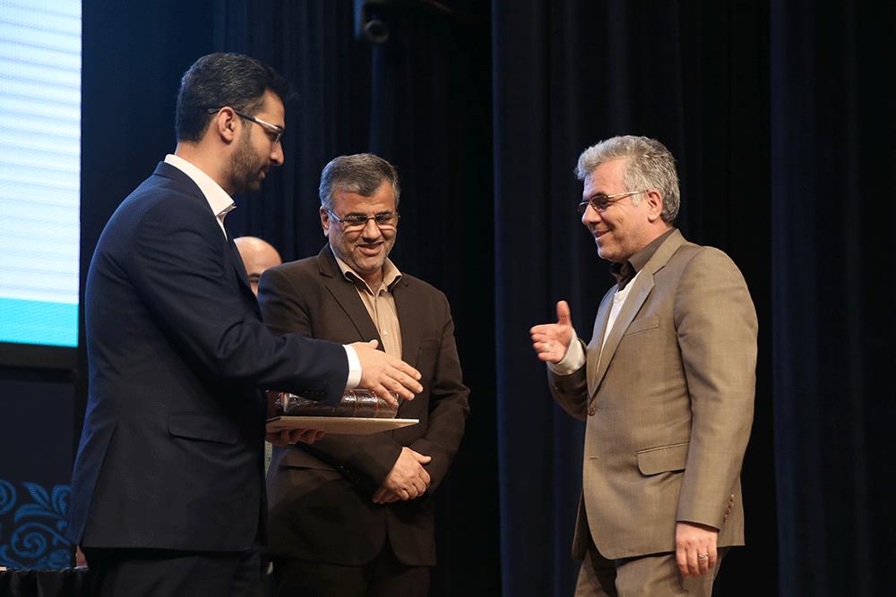 همایش-سراسری-مدیران-وزارت-ارتباطات-سازمانها-و-شرکت-های-تابعه-17