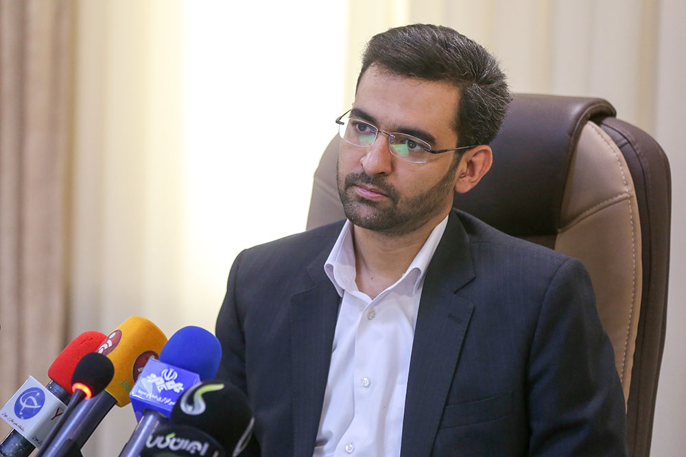 نشست هم اندیشی وزیر ارتباطات وفناوری اطلاعات با فعالان حوزه کسب و کار های نوپا 4