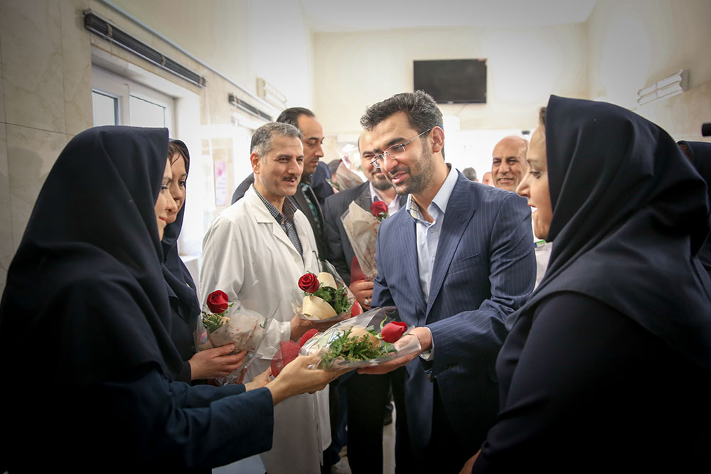 تقدیر وزیر ارتباطات و فناوری اطلاعات از پرستاران 4
