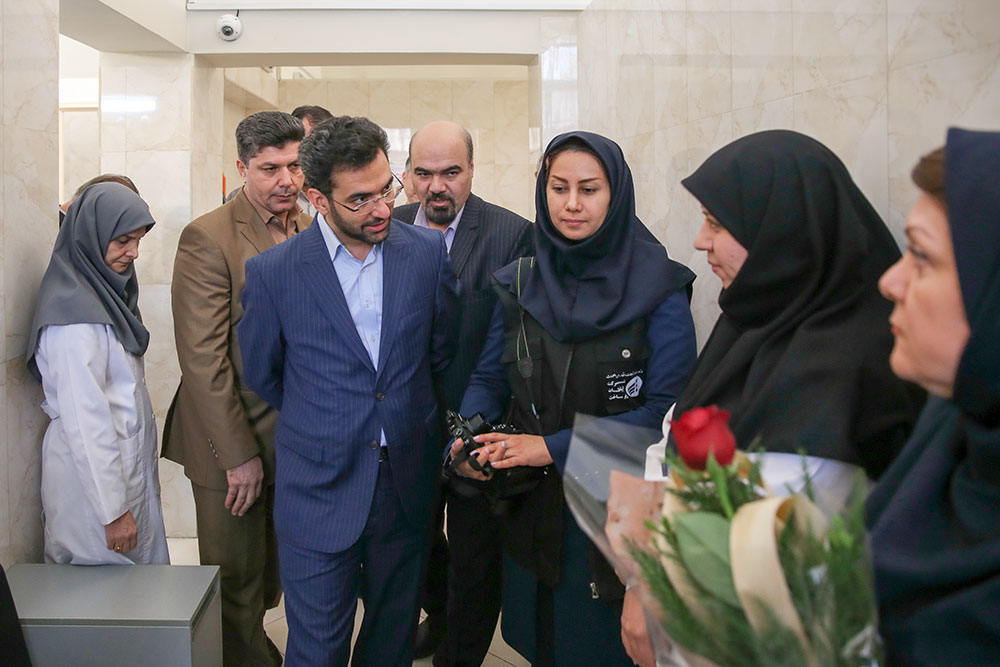 تقدیر وزیر ارتباطات و فناوری اطلاعات از پرستاران 8