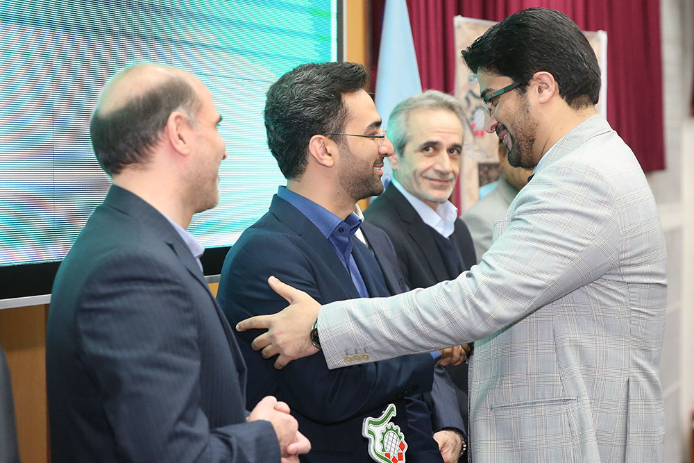 همایش سرامدان فناوری و صنعت با حضور وزیر ارتباطات  11