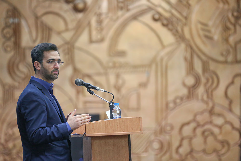 همایش سرامدان فناوری و صنعت با حضور وزیر ارتباطات  24