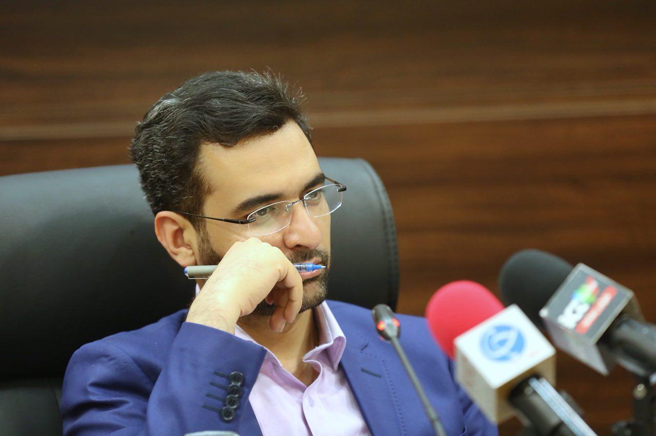 نشست وزیر ارتباطات و فناوری اطلاعات با شرکت ها، استارتاپ ها و فعالین حوزه ICT استان یزد
