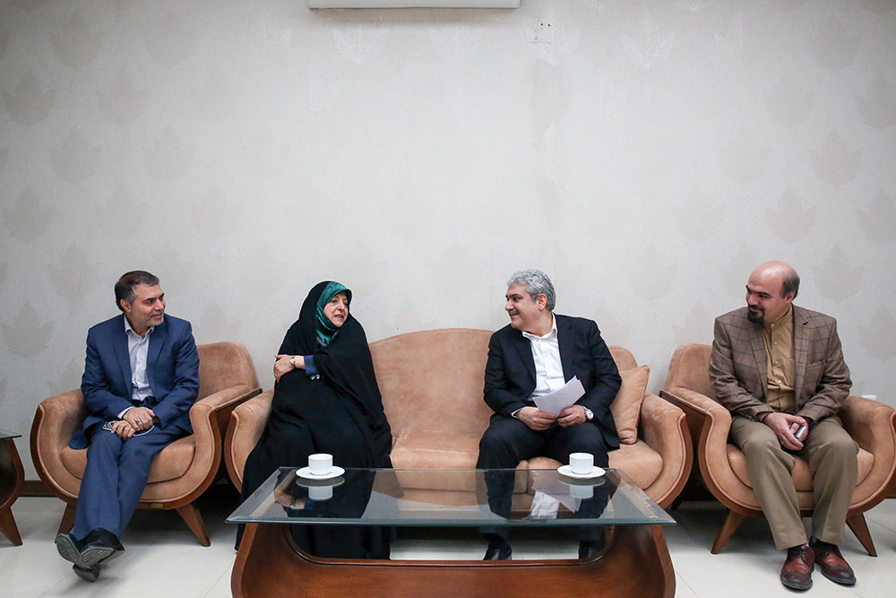 سمینار تخصصی نقش ارتباطات و فناوری اطلاعات در توان افزایی زنان  3