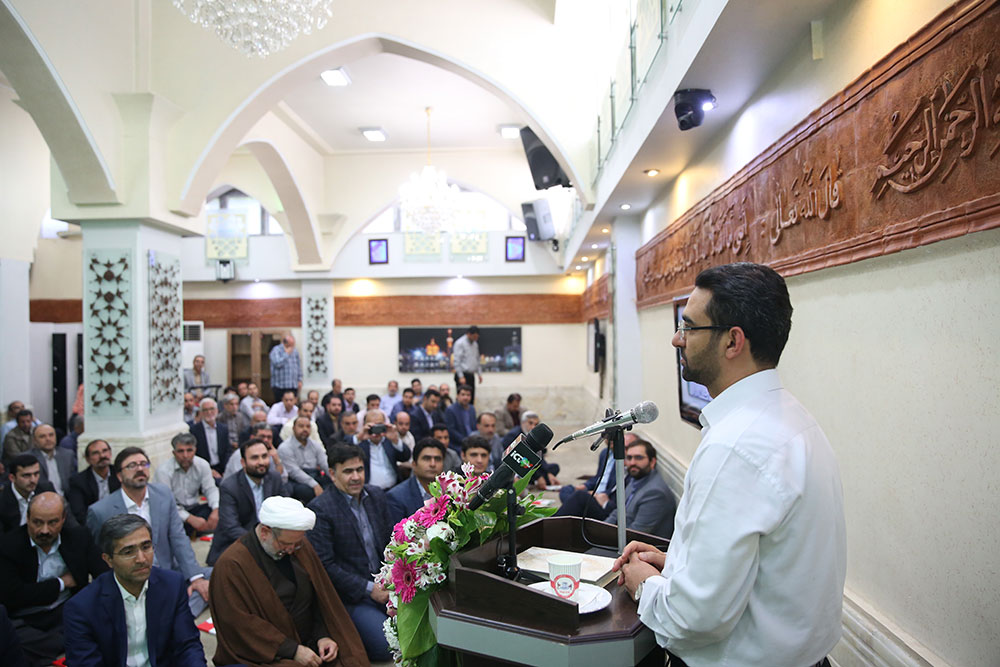 دیدار نوروزی وزیر ارتباطات با کارکنان این وزارت خانه