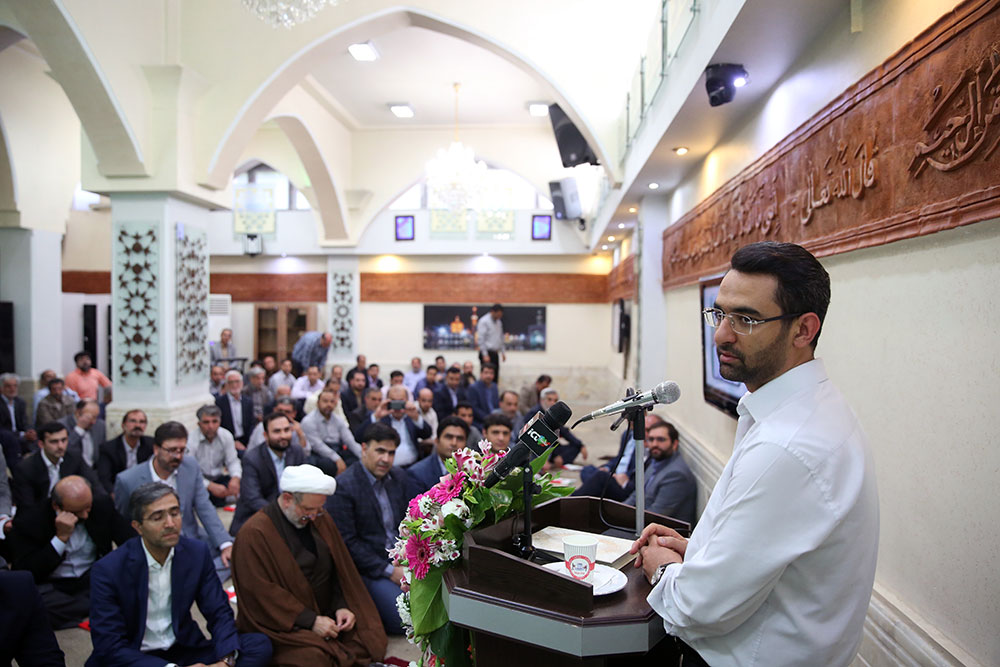 دیدار نوروزی وزیر ارتباطات با کارکنان این وزارت خانه