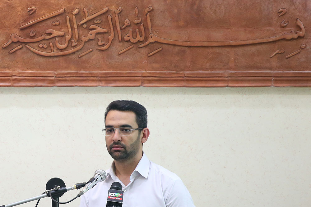 دیدار نوروزی وزیر ارتباطات با کارکنان این وزارت خانه