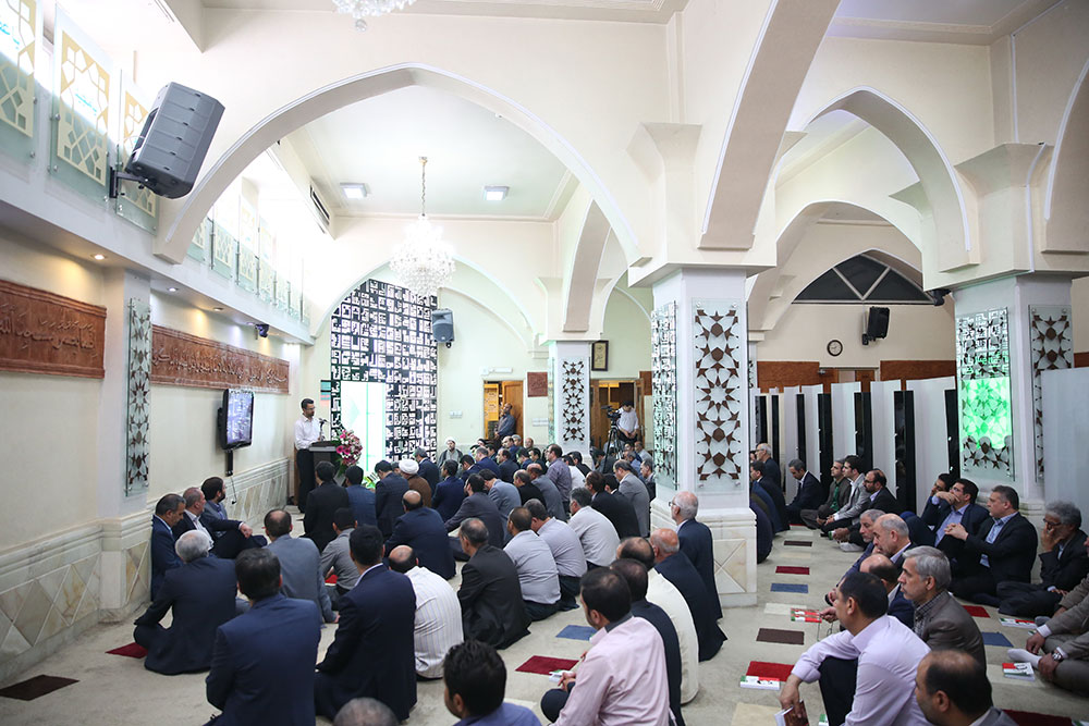 دیدار نوروزی وزیر ارتباطات با کارکنان این وزارت خانه