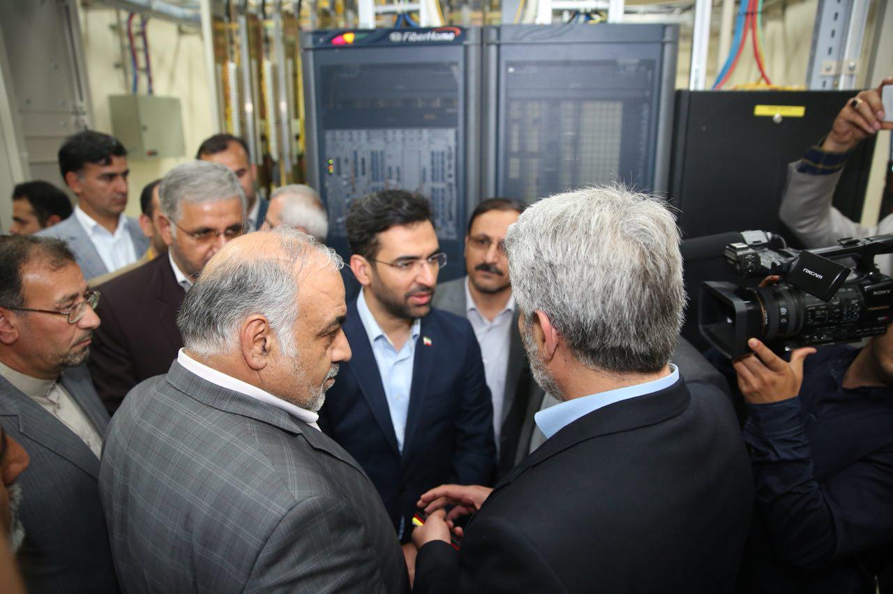 افتتاح طرح های ارتباطی استان کرمانشاه با حضو وزیر ارتباطات در قصرشیرین