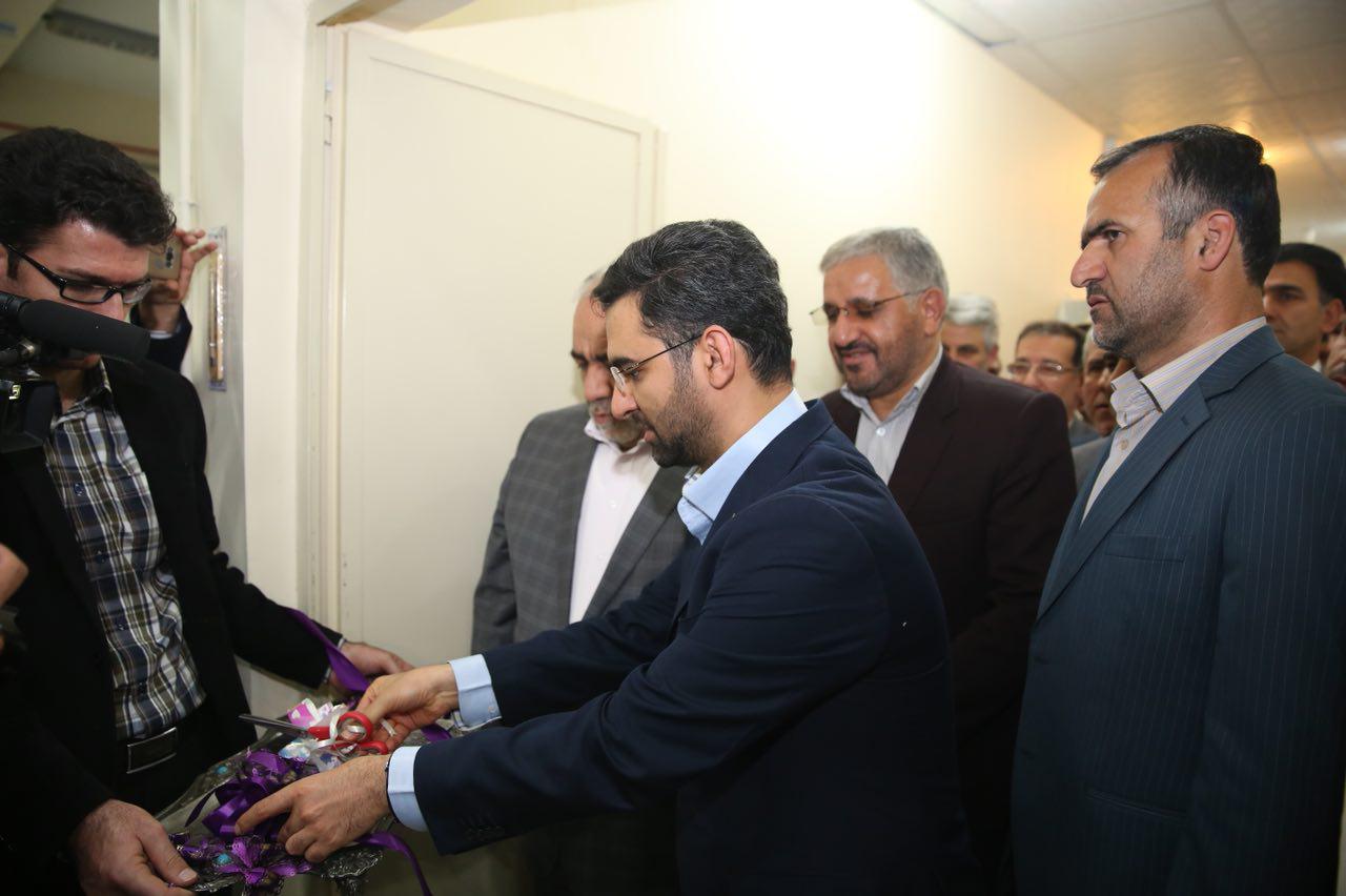افتتاح طرح های ارتباطی استان کرمانشاه با حضو وزیر ارتباطات در قصرشیرین