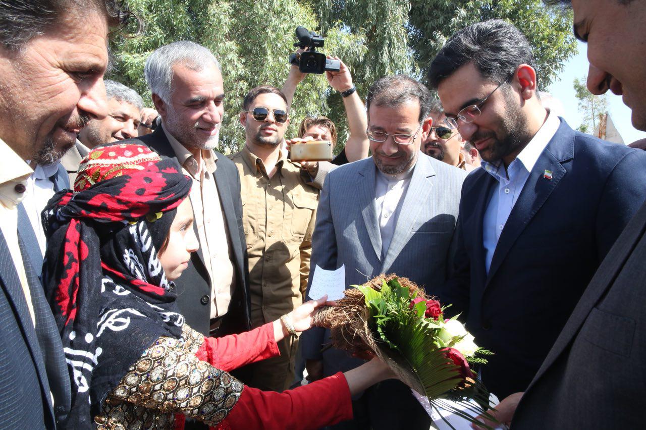 افتتاح طرح های ارتباطی استان کرمانشاه با حضو وزیر ارتباطات در قصرشیرین