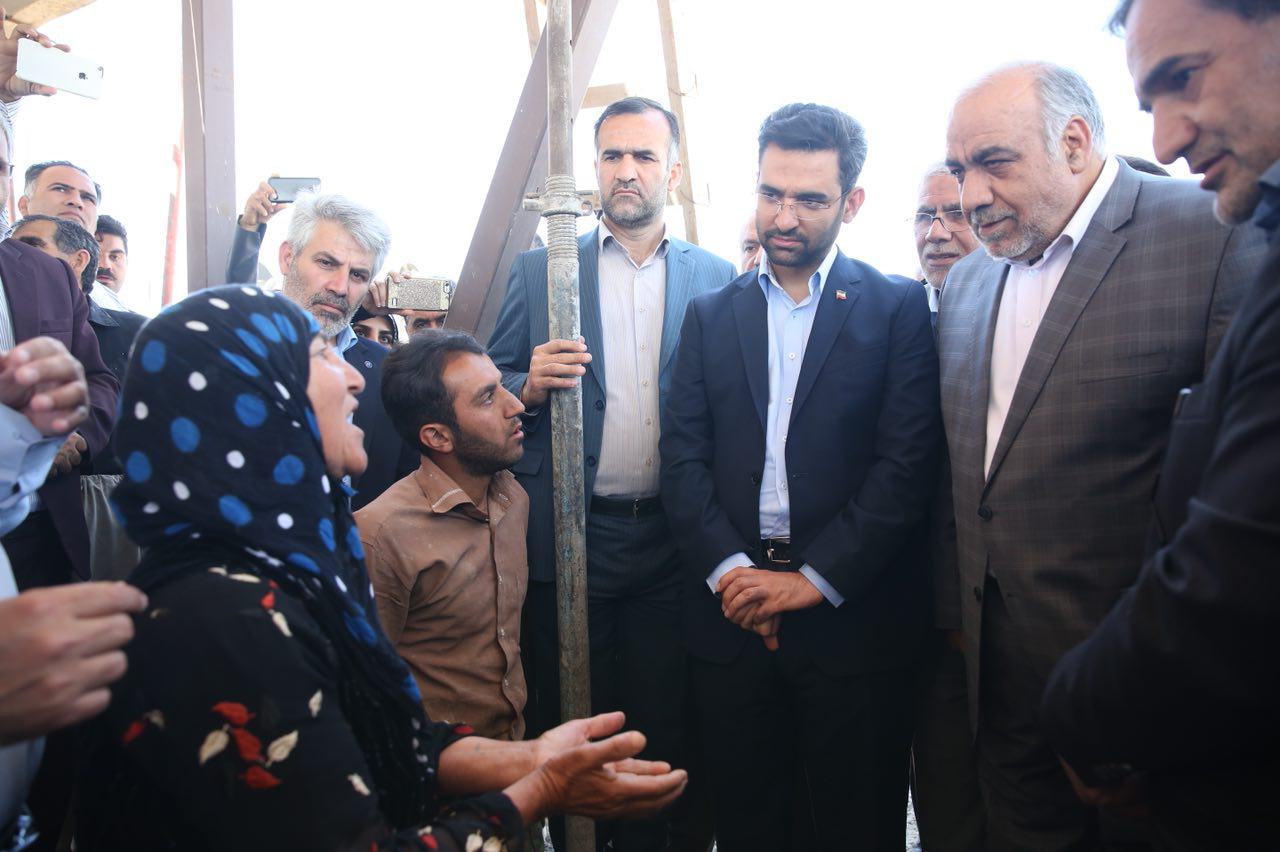 بازدید وزیر ارتباطات و فناوری اطلاعات از روستای زلزله زده ازگله و شرکت در جلسه فرمانداری ثلاث باباجانی