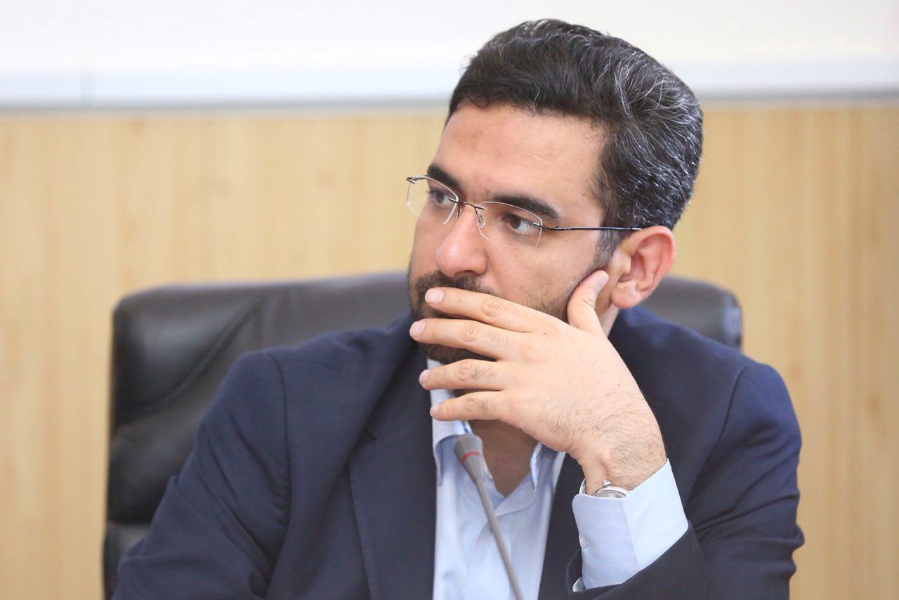 بازدید وزیر ارتباطات و فناوری اطلاعات از روستای زلزله زده ازگله و شرکت در جلسه فرمانداری ثلاث باباجانی