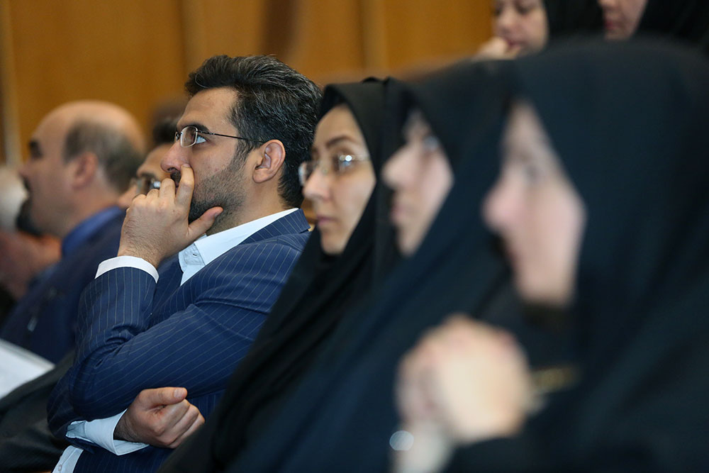 حضور وزیر ارتباطات در مراسم روز جهانی دختران در ارتباطات و فناوری اطلاعات  3