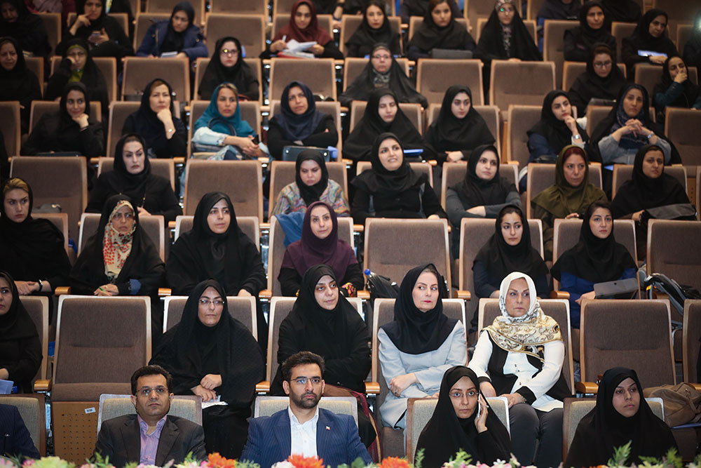 حضور وزیر ارتباطات در مراسم روز جهانی دختران در ارتباطات و فناوری اطلاعات  5