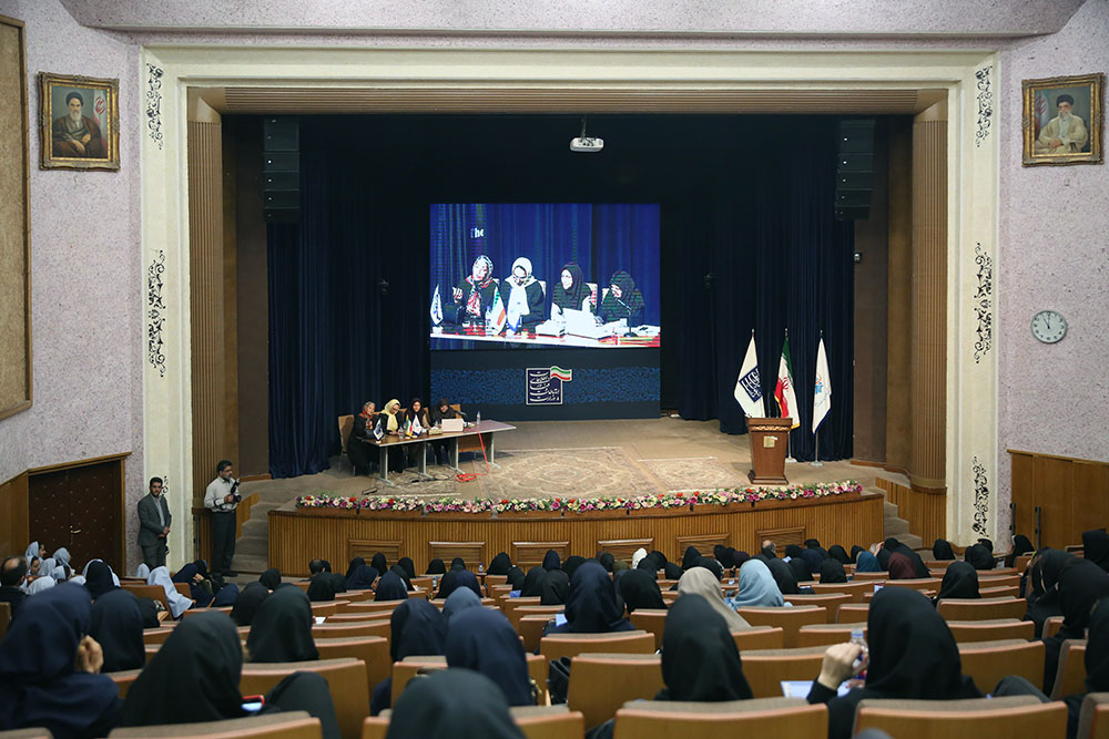 حضور وزیر ارتباطات در مراسم روز جهانی دختران در ارتباطات و فناوری اطلاعات  9