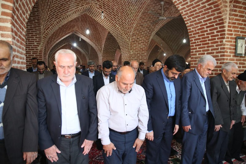 دیدار وزیر ارتباطات و فناوری اطلاعات با امام جمعه و نماینده ولی فقیه استان اردبیل 8