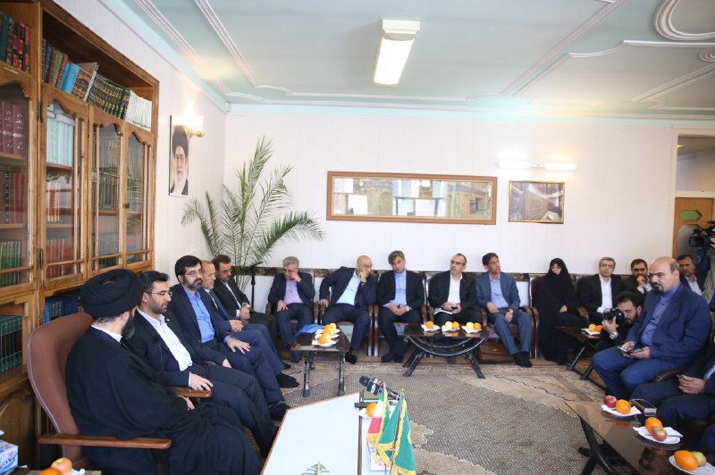 دیدار وزیر ارتباطات و فناوری اطلاعات با امام جمعه و نماینده ولی فقیه استان اردبیل 12