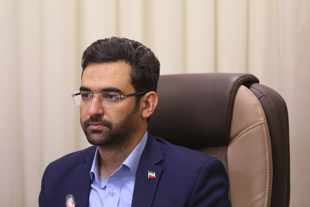 نشست وزیر ارتباطات و فناوری اطلاعات با اعضای کمیسیون صنایع مجلس
