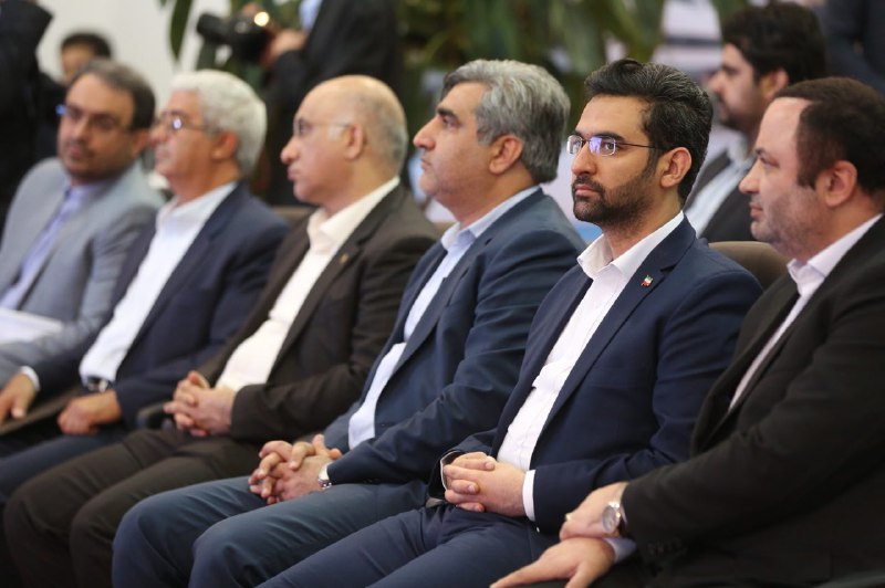 آیین افتتاح شبکه فیبر نوری و زیر ساخت دسترسی ارتباطات ثابت پرسرعت منطقه آزاد انزلی با حضور وزیر ارتباطات و فناوری اطلاعات
