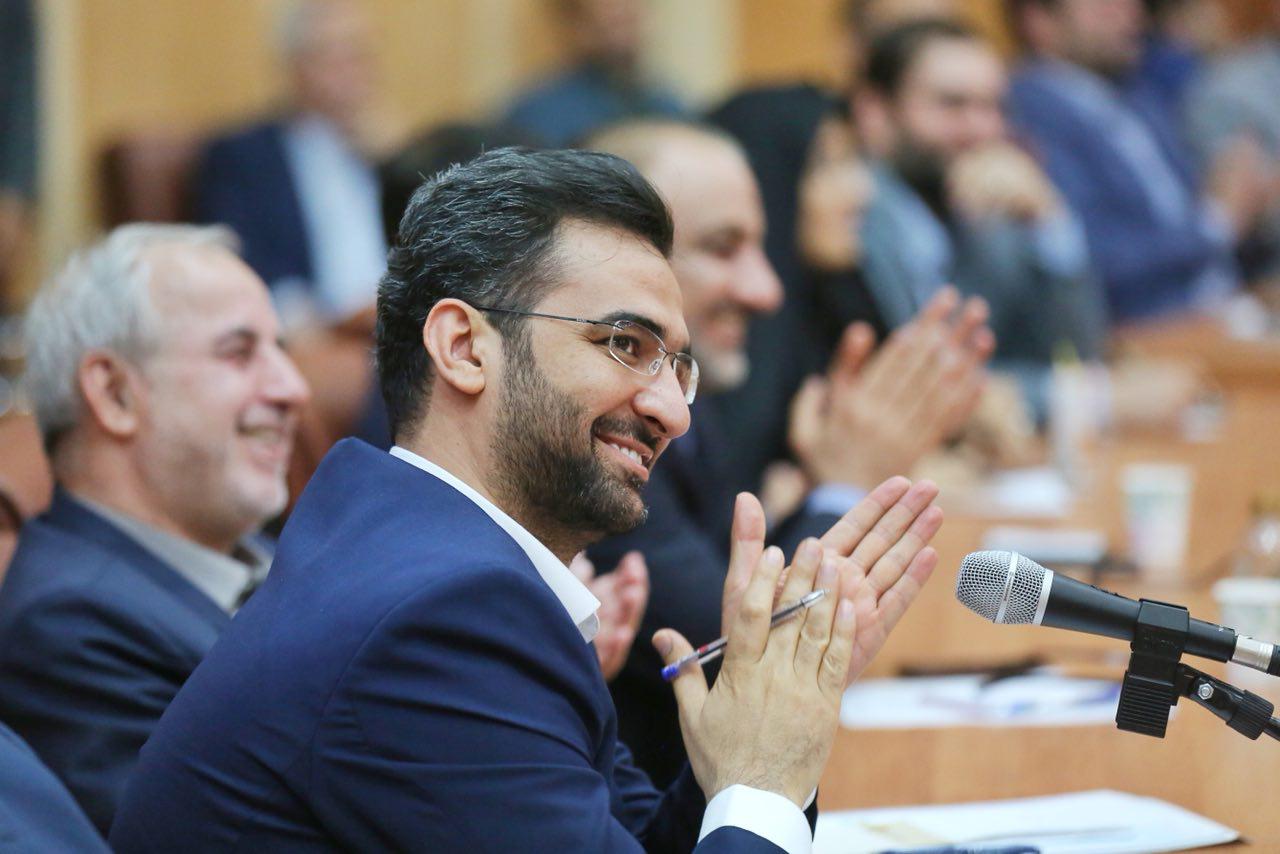 دیدار صمیمی وزیر ارتباطات و فناوری اطلاعات با جوانان و نخبگان حوزه ICT استان گیلان 5