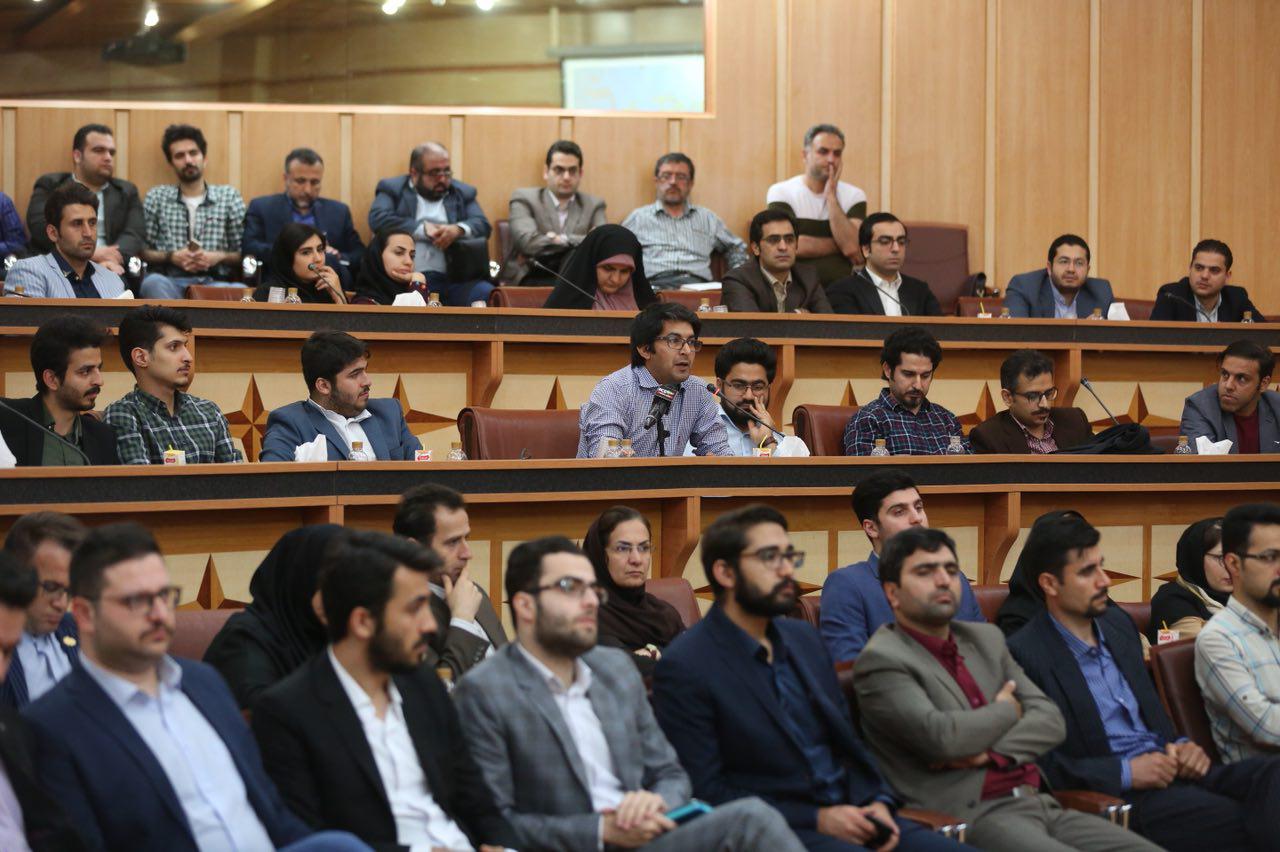 دیدار صمیمی وزیر ارتباطات و فناوری اطلاعات با جوانان و نخبگان حوزه ICT استان گیلان 7