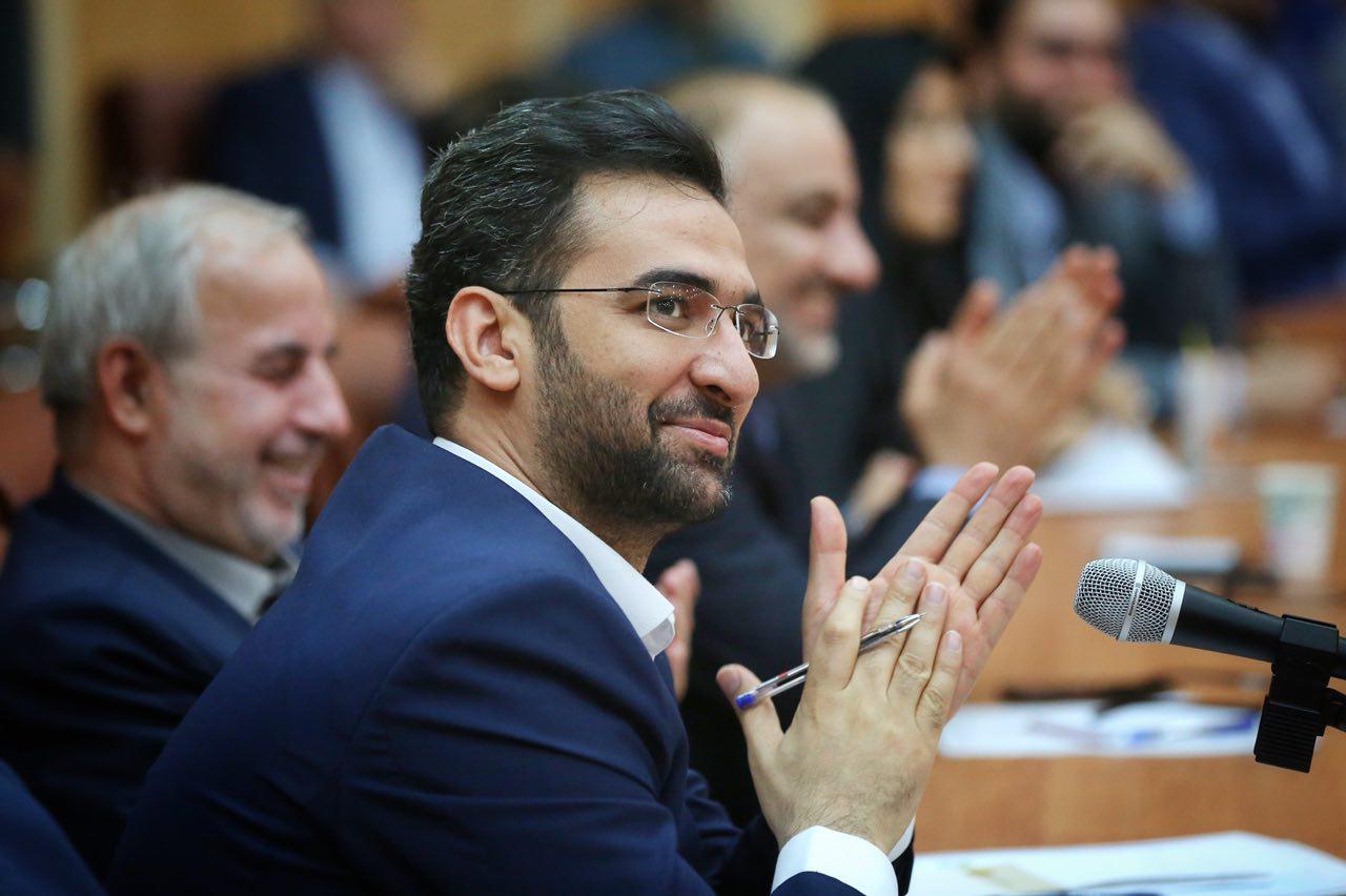 دیدار صمیمی وزیر ارتباطات و فناوری اطلاعات با جوانان و نخبگان حوزه ICT استان گیلان 9