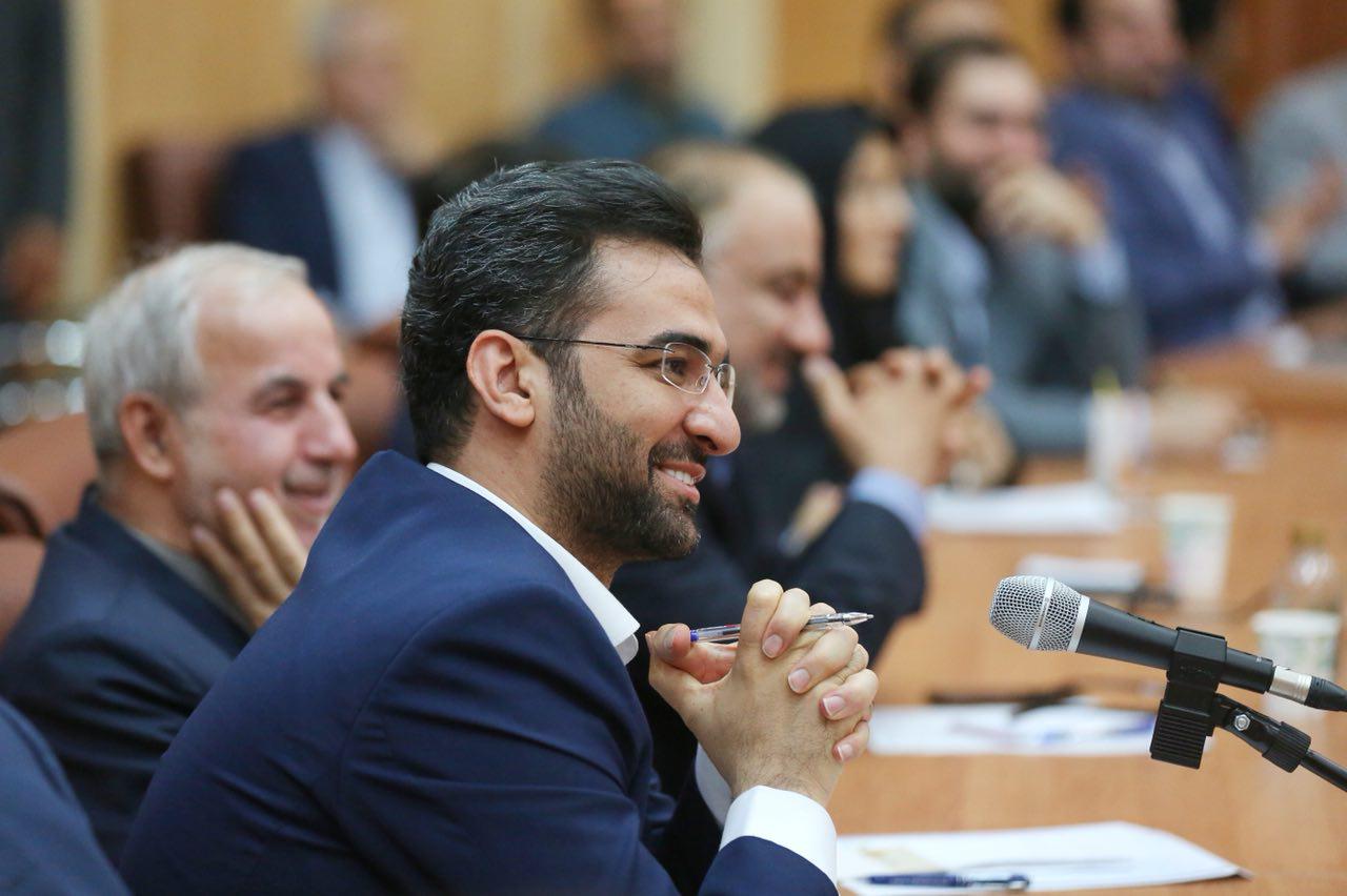 دیدار صمیمی وزیر ارتباطات و فناوری اطلاعات با جوانان و نخبگان حوزه ICT استان گیلان 10