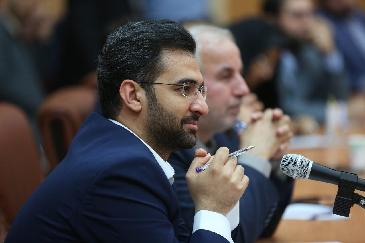 دیدار صمیمی وزیر ارتباطات و فناوری اطلاعات با جوانان و نخبگان حوزه ICT استان گیلان 11