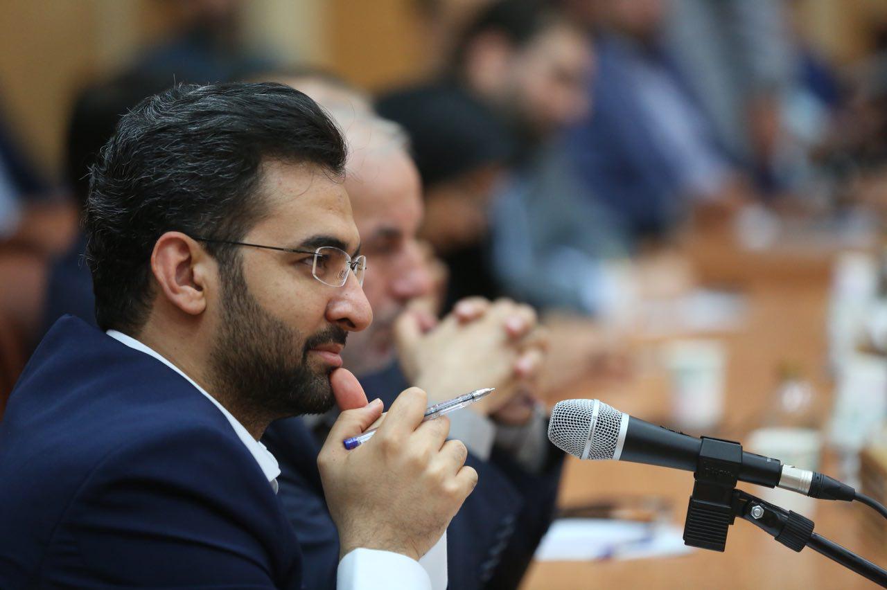 دیدار صمیمی وزیر ارتباطات و فناوری اطلاعات با جوانان و نخبگان حوزه ICT استان گیلان 12