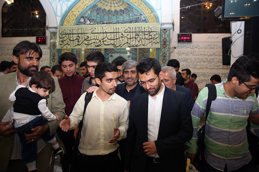 مراسم تجلیل از دانشجویان نمونه و ممتاز شاهد و ایثار گر دانشگاه علم و صنعت