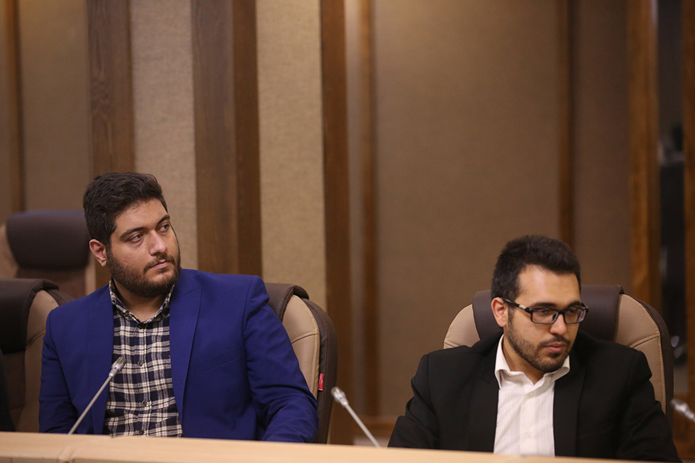 دیدار وزیر ارتباطات با جمعی از دانشجویان دانشگاه علم و صنعت