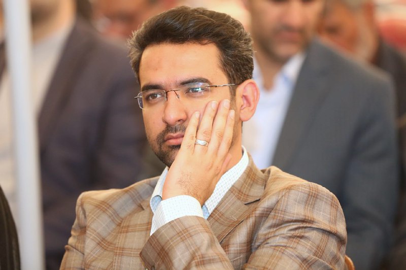 سفر وزیر ارتباطات و فناوری اطلاعات به شهرستان اردستان همزمان با سالروز شهدای هفتم تیر ‌