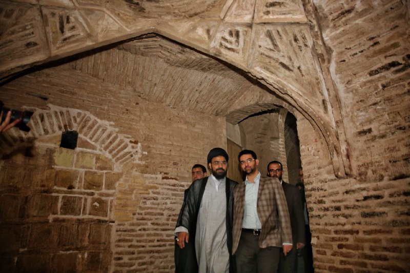 سفر وزیر ارتباطات و فناوری اطلاعات به شهرستان اردستان همزمان با سالروز شهدای هفتم تیر ‌
