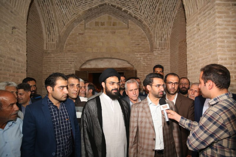 سفر وزیر ارتباطات و فناوری اطلاعات به شهرستان اردستان همزمان با سالروز شهدای هفتم تیر ‌