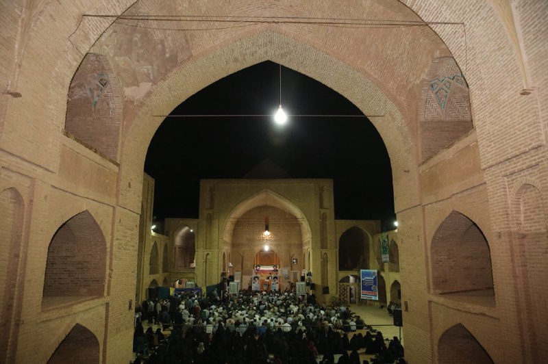 سفر وزیر ارتباطات و فناوری اطلاعات به شهرستان اردستان همزمان با سالروز شهدای هفتم تیر ‌