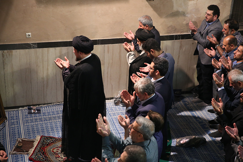 مراسم تجدید میثاق با آرمان های امام خمینی (ره) در حسینیه جماران