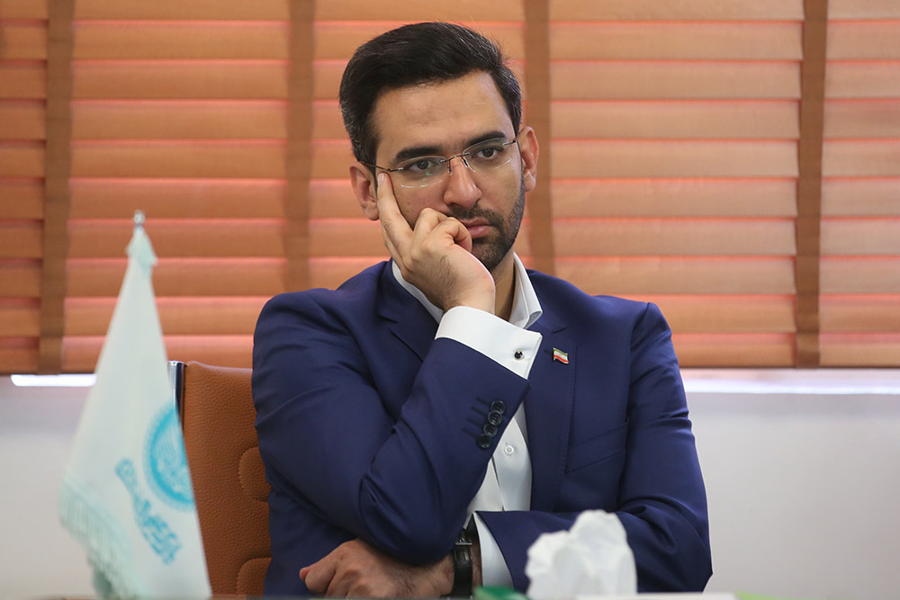 بازدید وزیر ارتباطات و فناوری اطلاعات از پارک علم و فناوری دانشگاه تهران